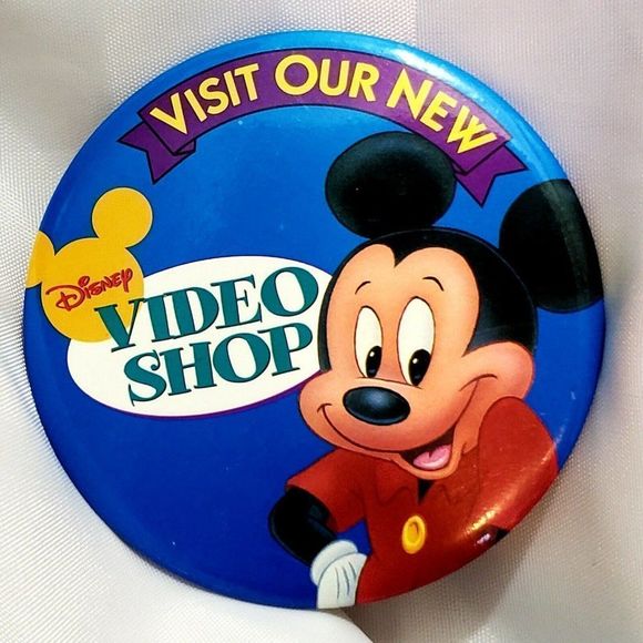Vintage Disney Buttons Pins 90s Lot Rare Movie Disney Store lot of 4 Exclusive - Picture 5 of 10